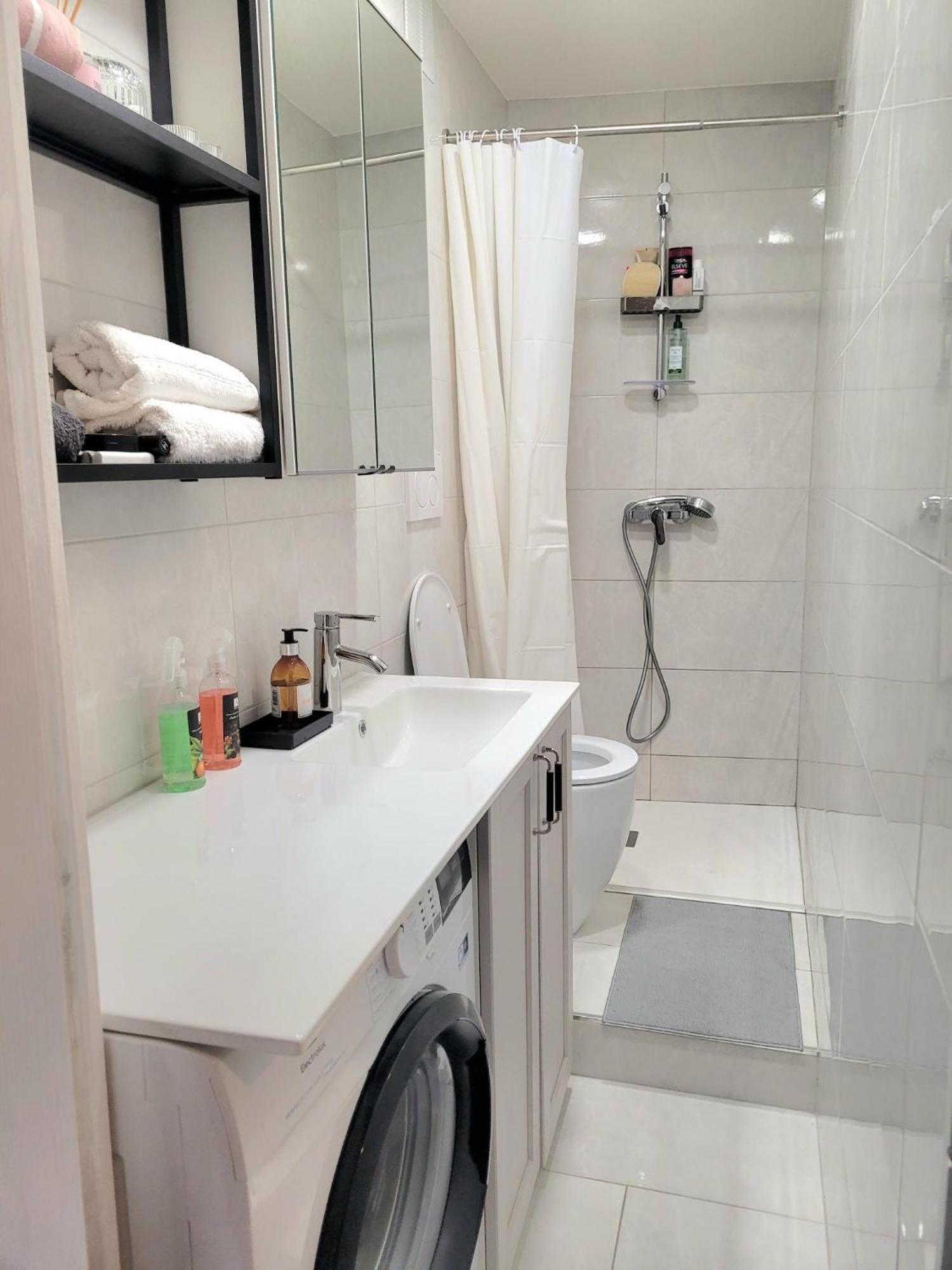 Menton, Old Town Apartment *